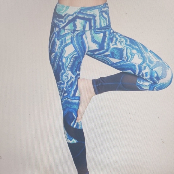 Active by Mazu Pants - High Waisted Slimming Full Length Legging in Agate